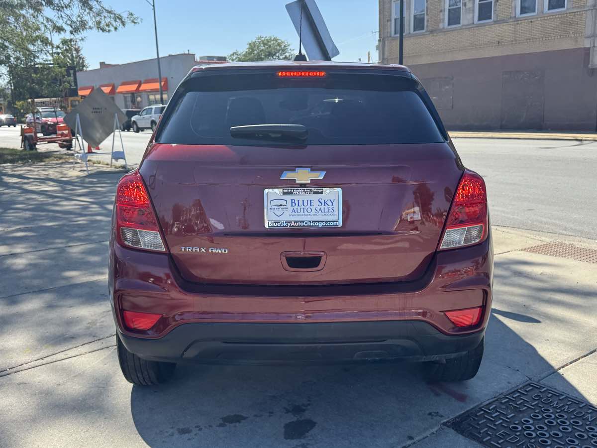 2022 Chevrolet Trax LS photo 6