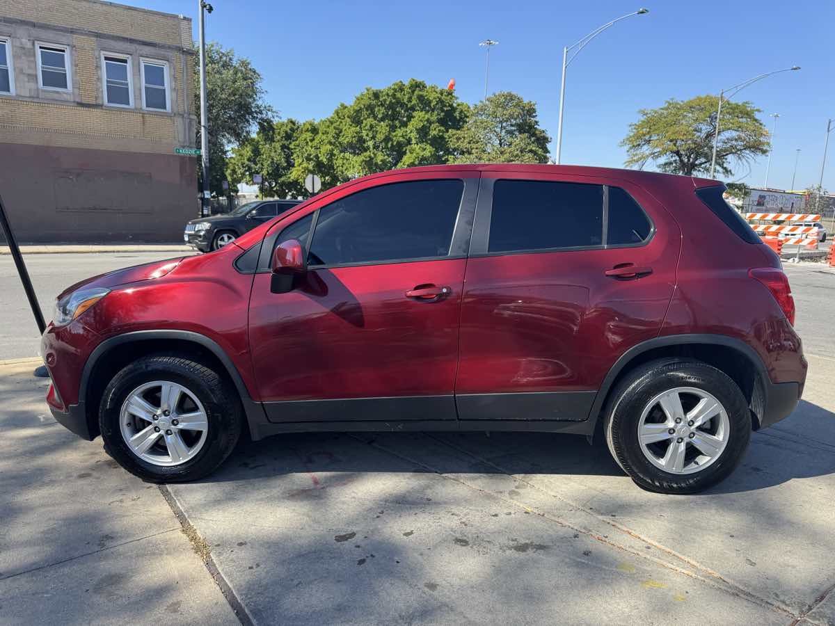 2022 Chevrolet Trax LS photo 8