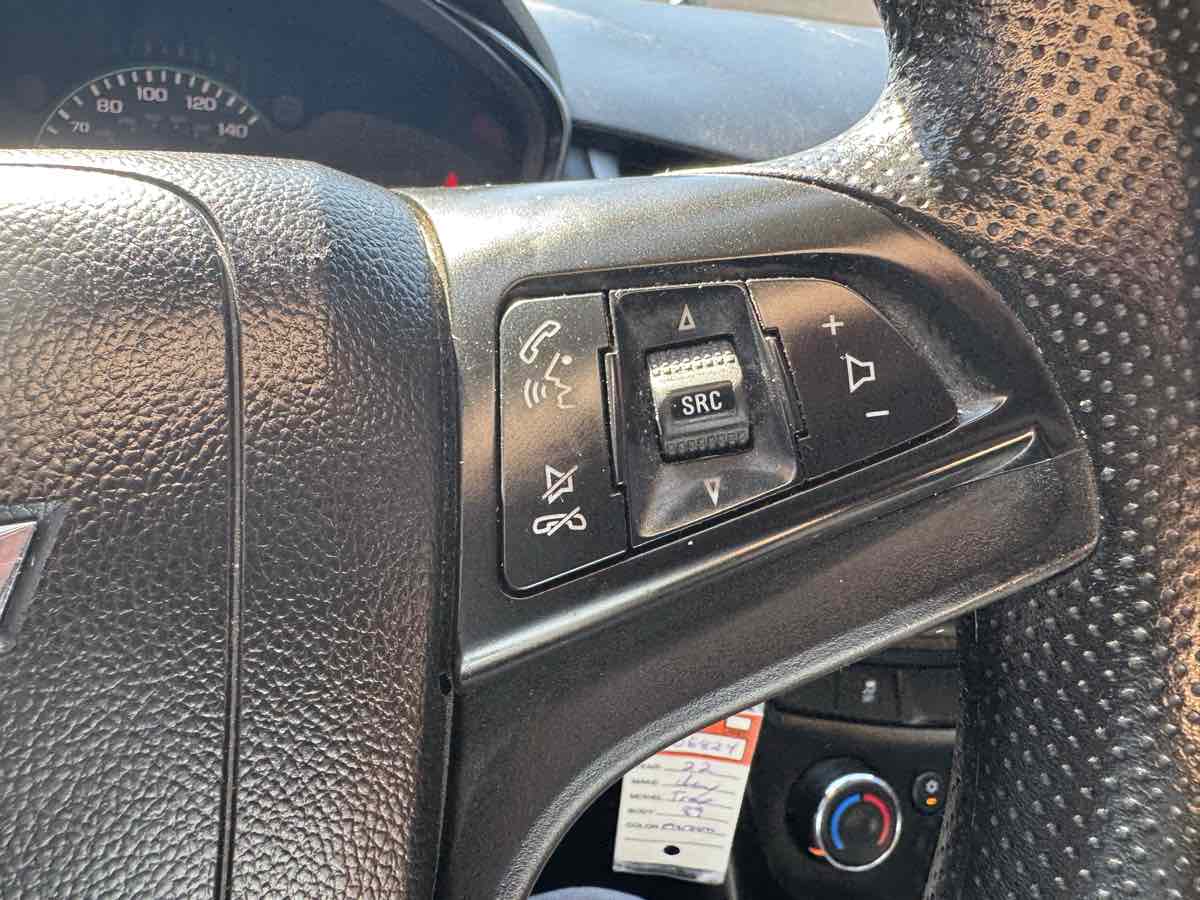 2022 Chevrolet Trax LS photo 22