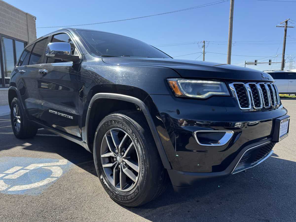 2018 Jeep Grand Cherokee Limited photo 3