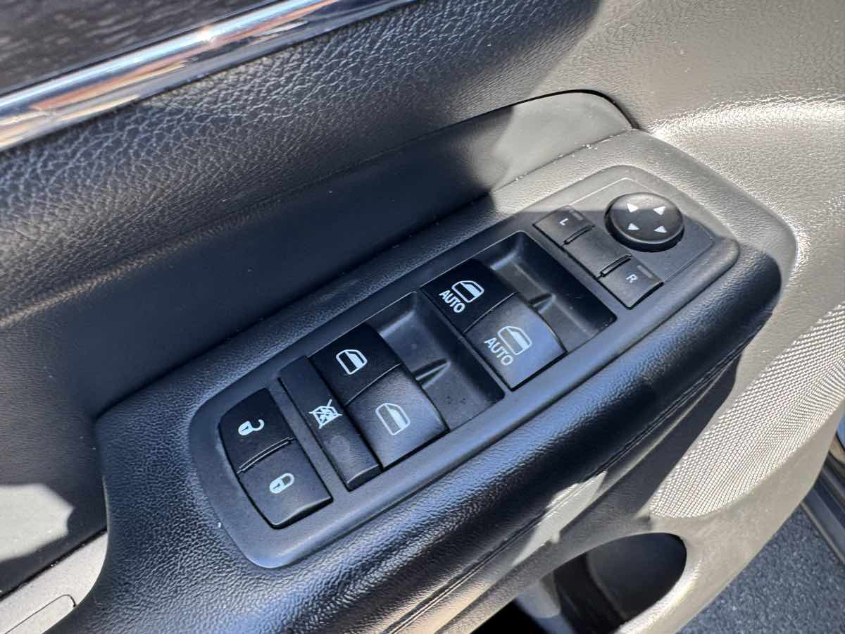 2018 Jeep Grand Cherokee Limited photo 23