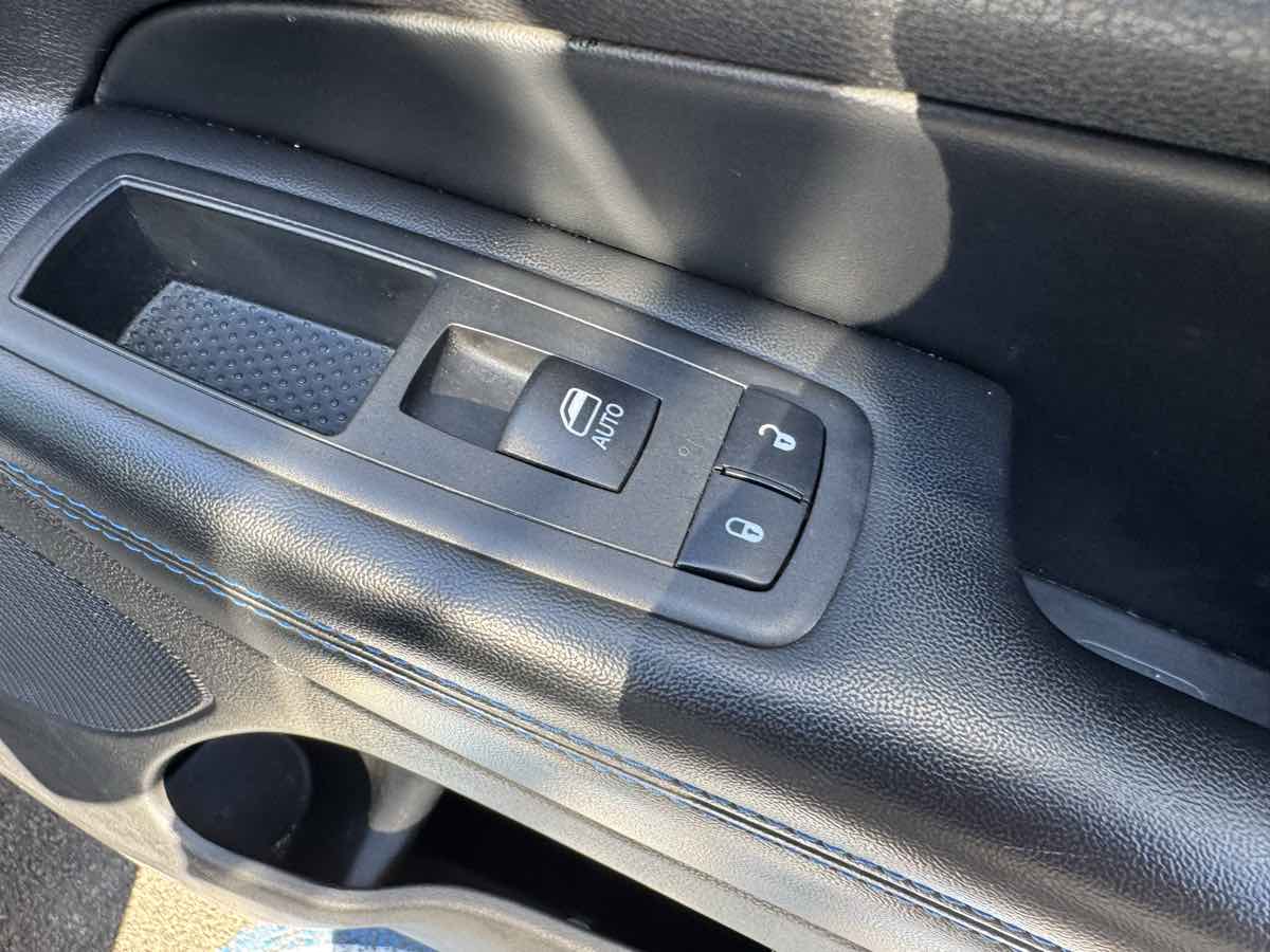 2019 Jeep Grand Cherokee Upland photo 28