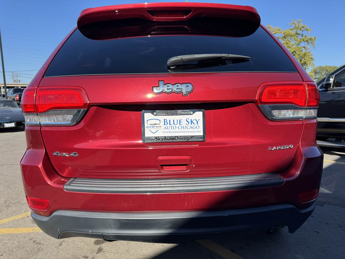 2015 Jeep Grand Cherokee Laredo photo 4