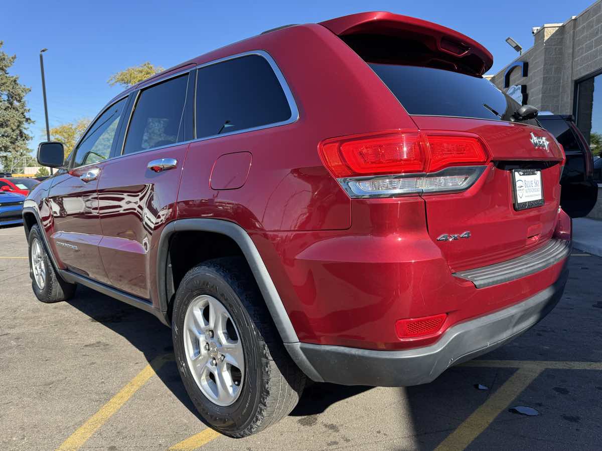 2015 Jeep Grand Cherokee Laredo photo 5
