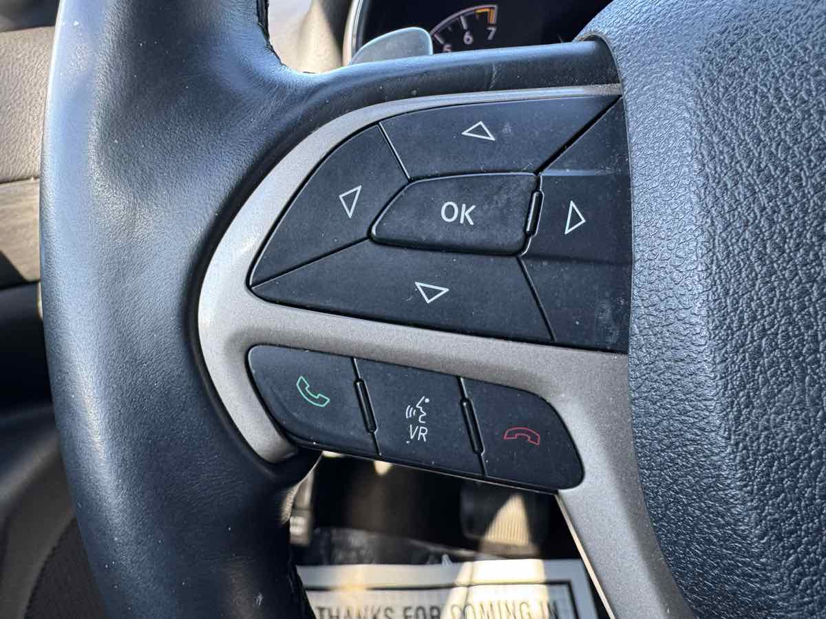 2015 Jeep Grand Cherokee Laredo photo 12