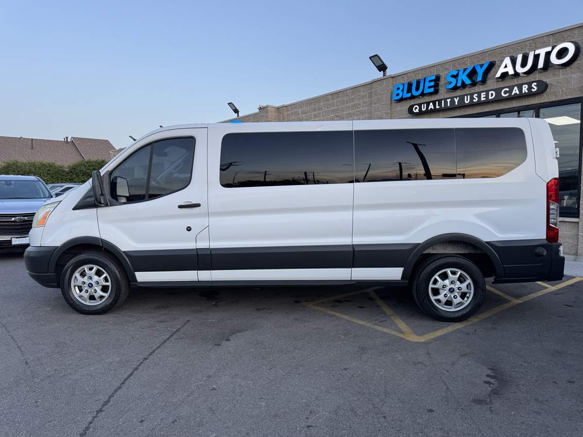 2015 Ford Transit XLT photo 8
