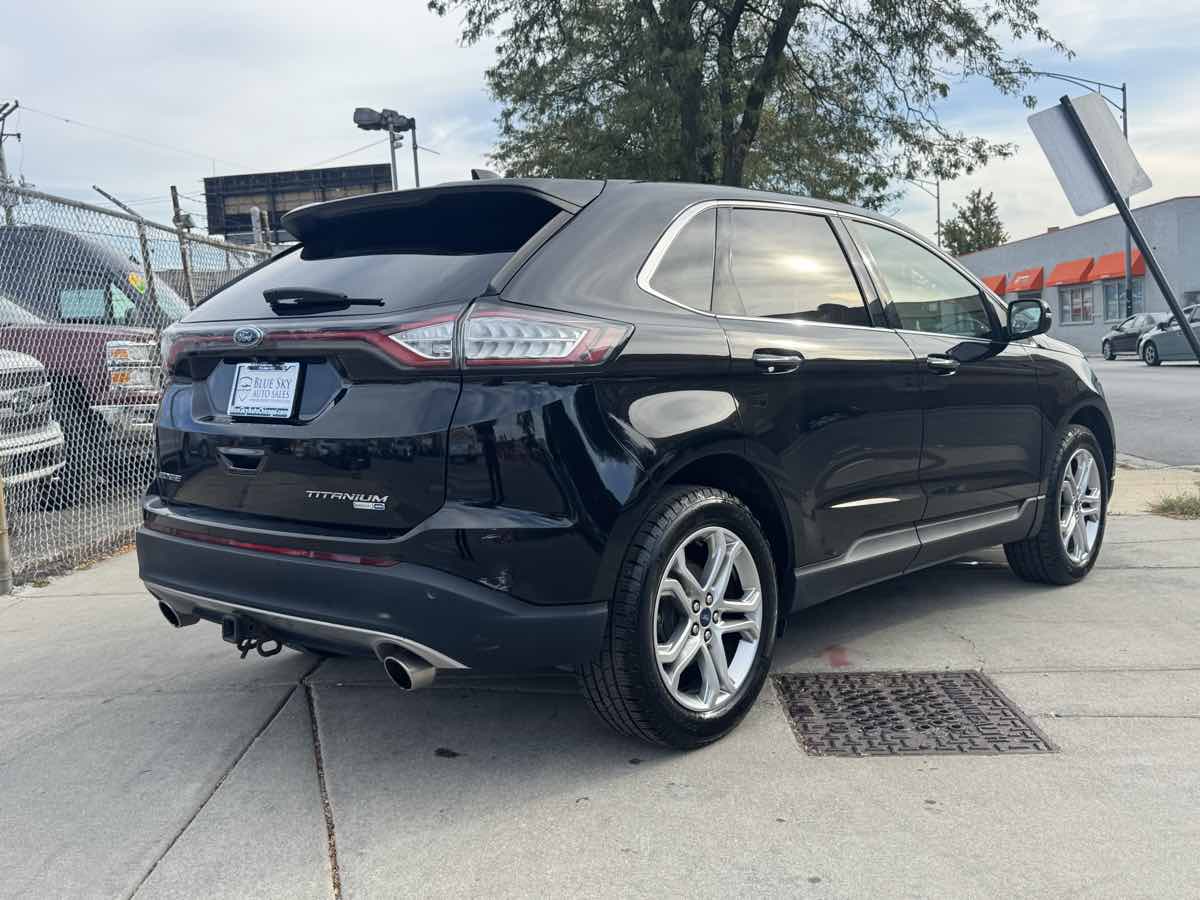 2017 Ford Edge Titanium photo 4