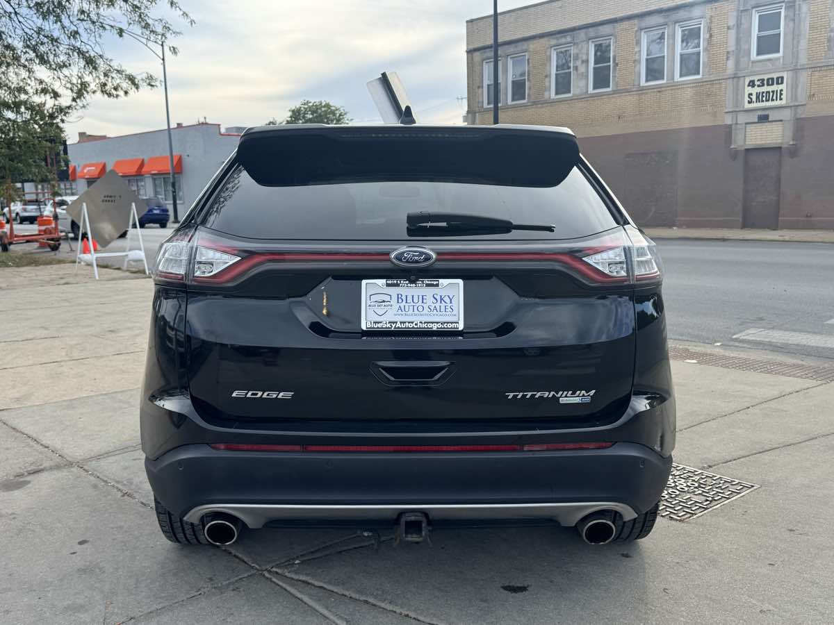 2017 Ford Edge Titanium photo 5
