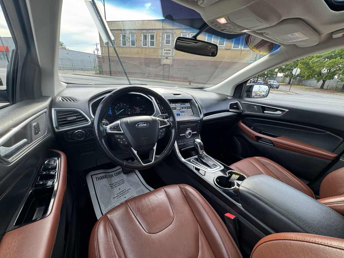 2017 Ford Edge Titanium photo 10