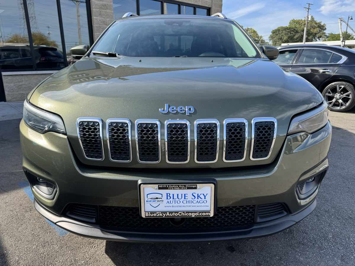 2021 Jeep Cherokee Latitude Lux photo 2
