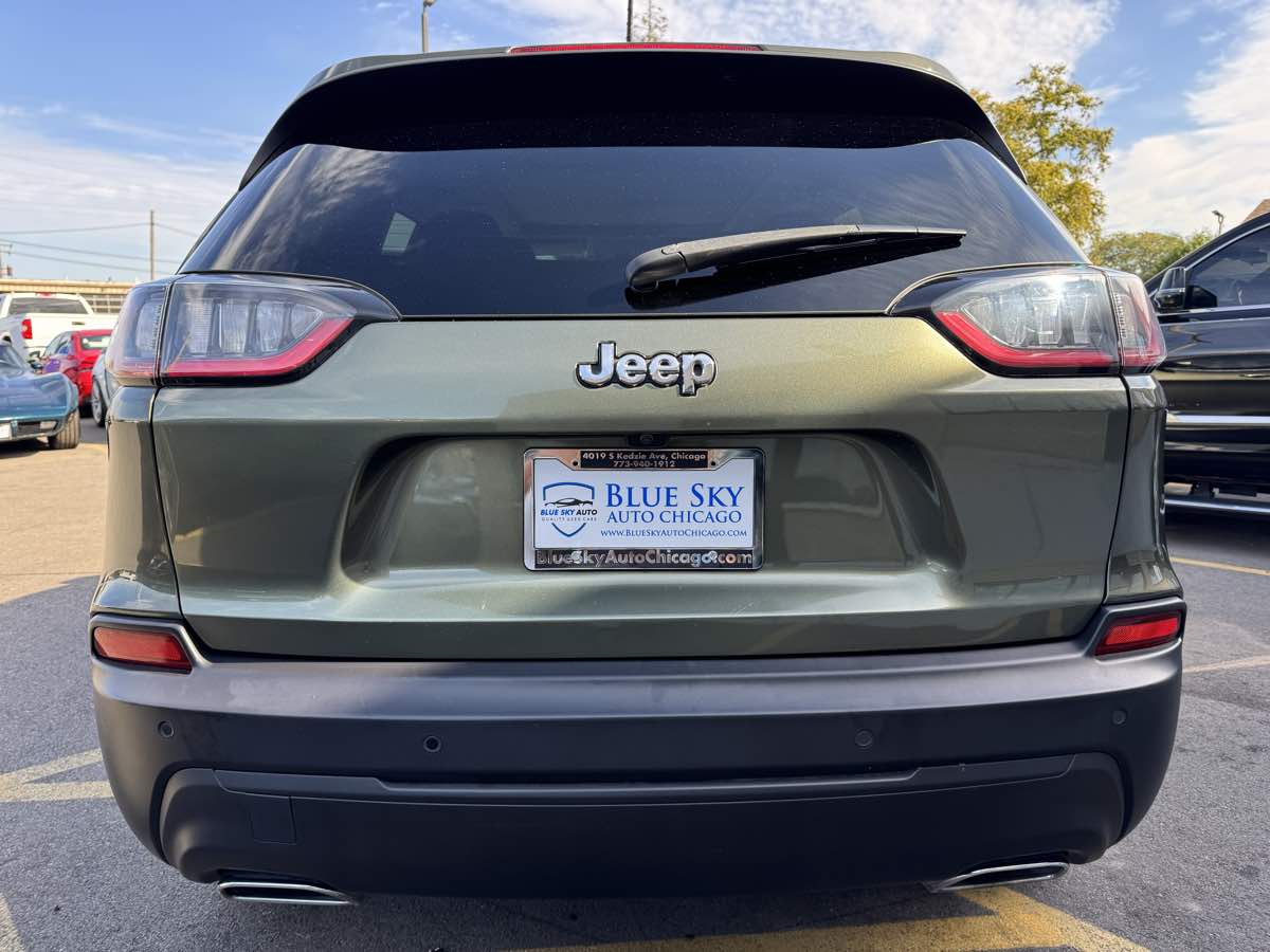 2021 Jeep Cherokee Latitude Lux photo 6