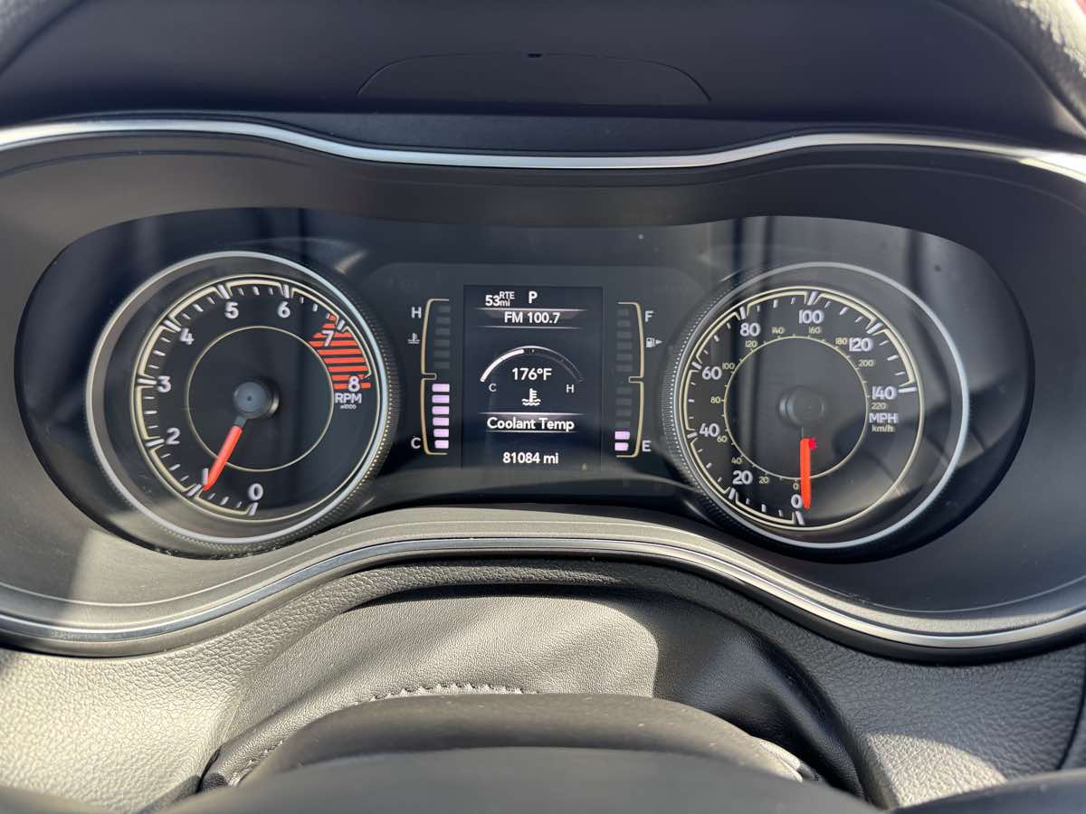 2021 Jeep Cherokee Latitude Lux photo 13