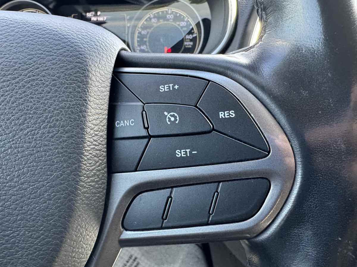 2021 Jeep Cherokee Latitude Lux photo 15