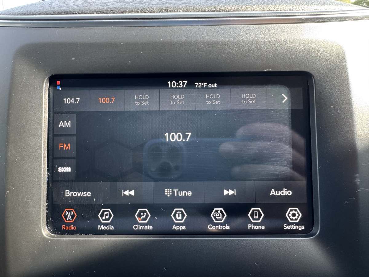 2021 Jeep Cherokee Latitude Lux photo 16