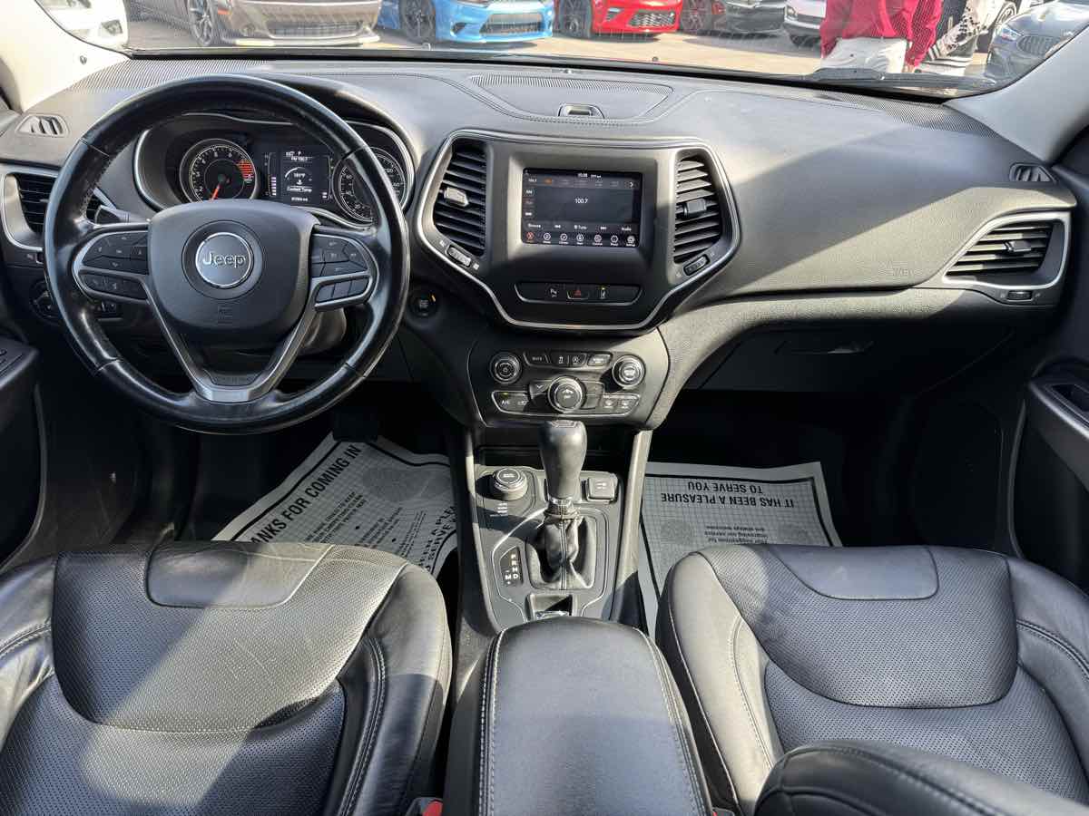 2021 Jeep Cherokee Latitude Lux photo 21