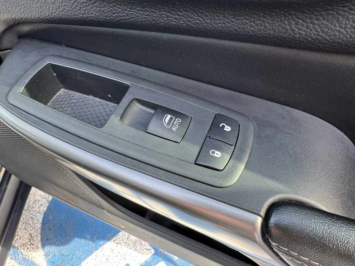 2021 Jeep Cherokee Latitude Lux photo 32