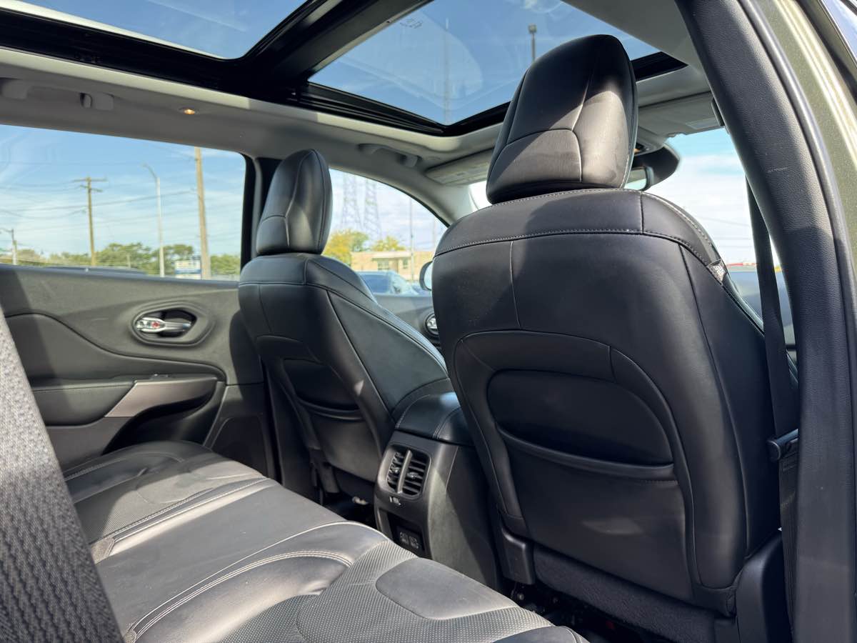 2021 Jeep Cherokee Latitude Lux photo 34