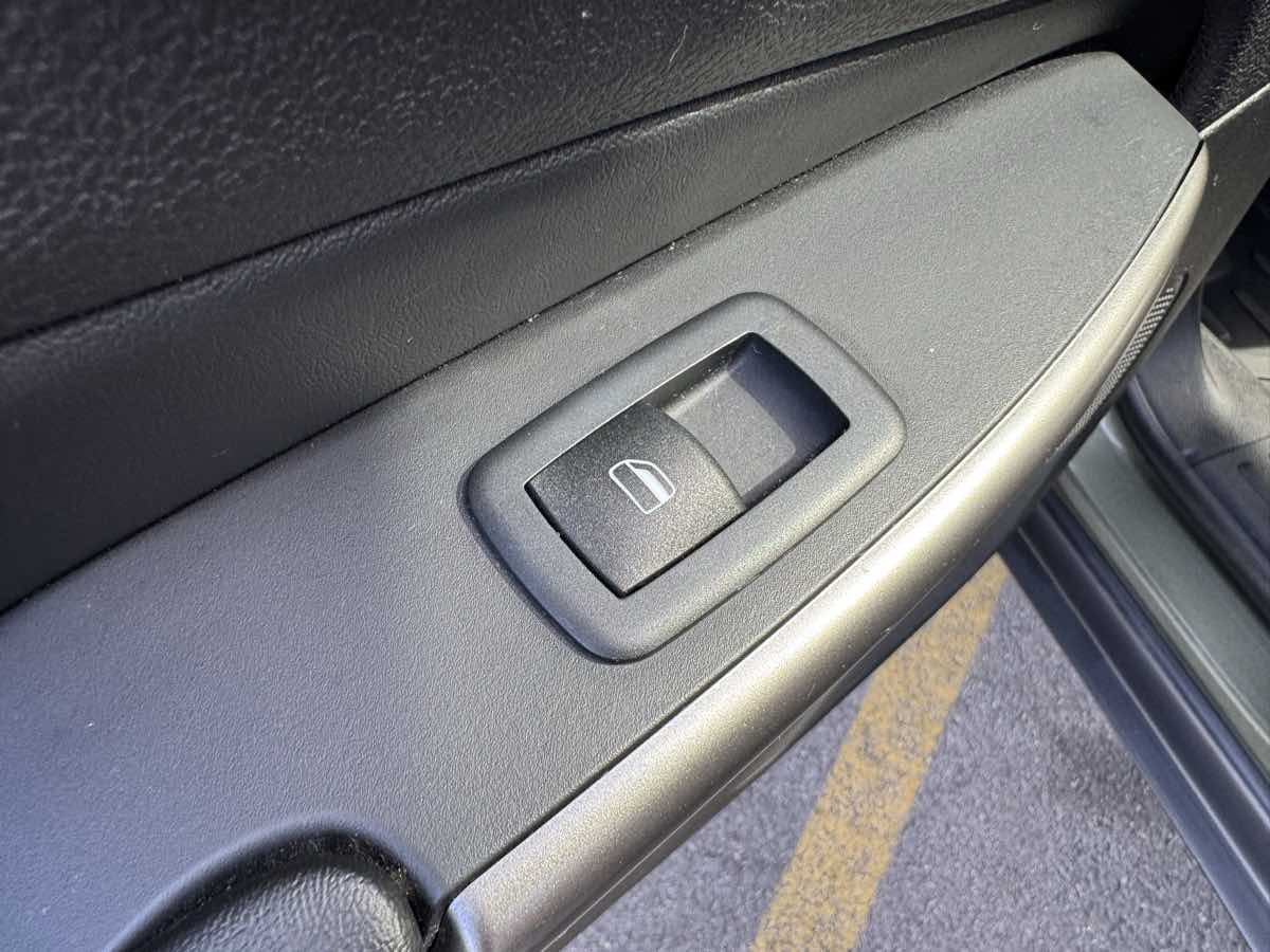2021 Jeep Cherokee Latitude Lux photo 41