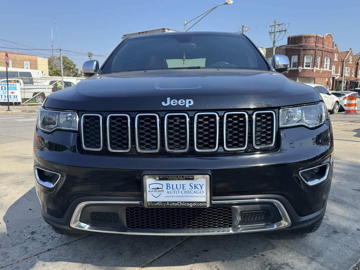 2017 Jeep Grand Cherokee Limited photo 2