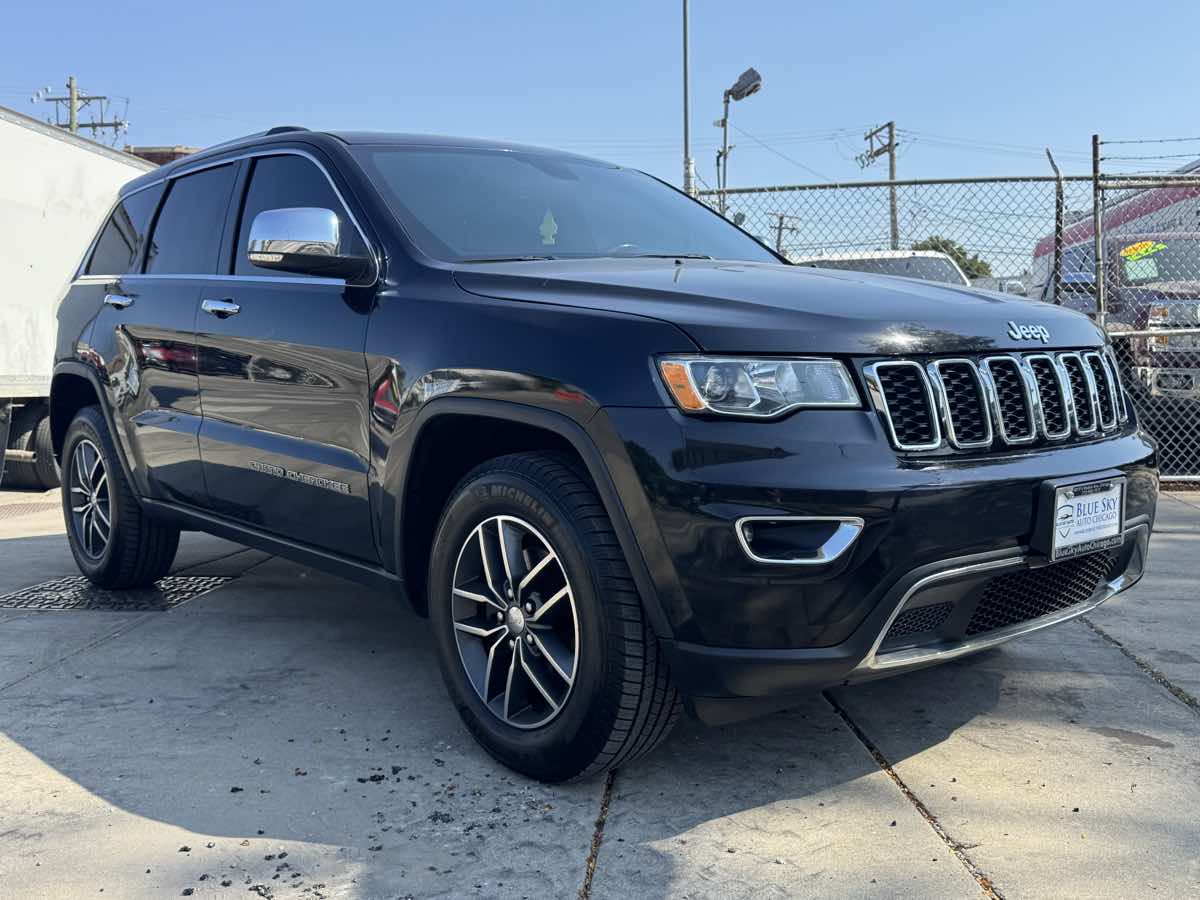 2017 Jeep Grand Cherokee Limited photo 3