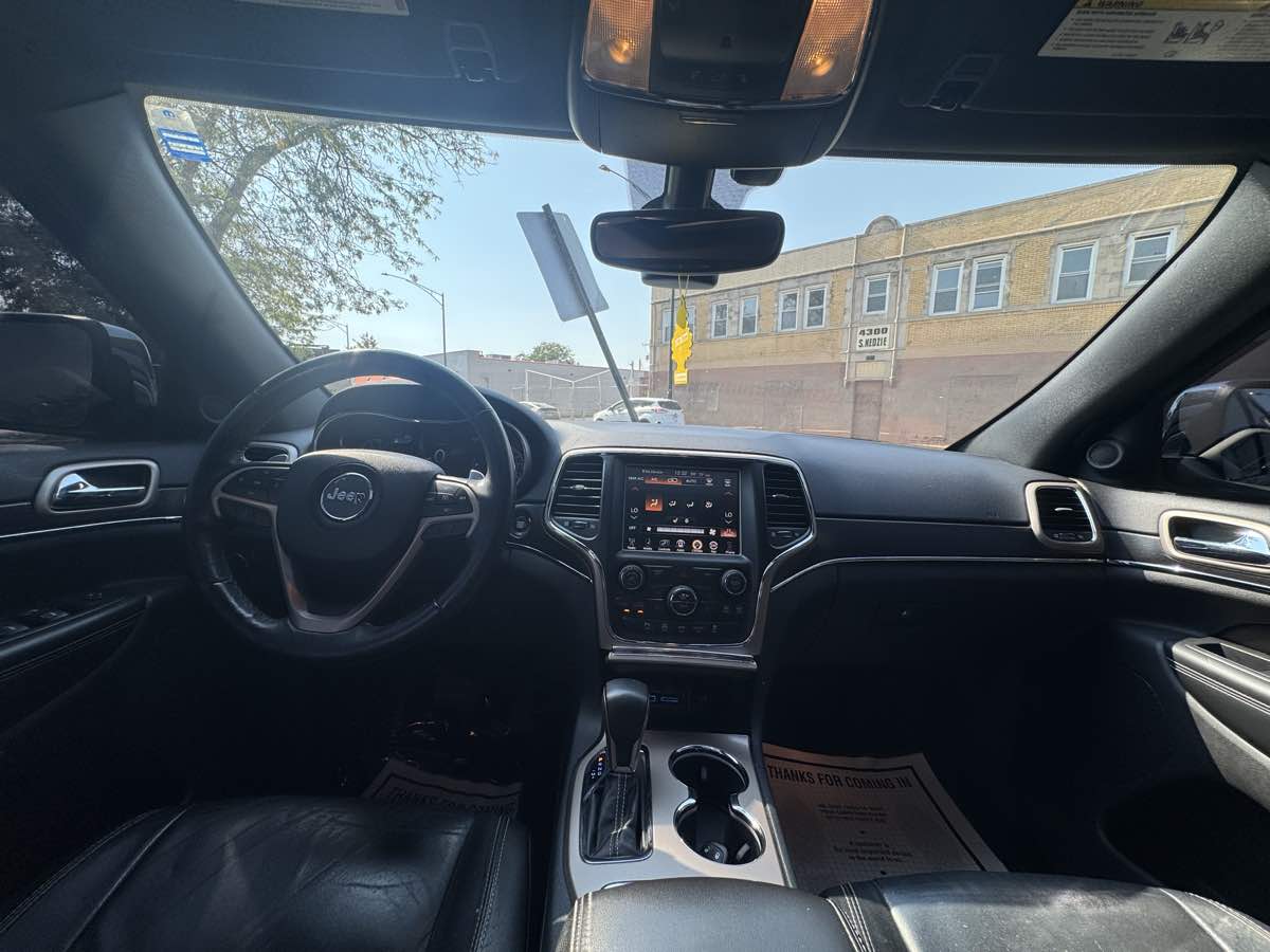 2017 Jeep Grand Cherokee Limited photo 13