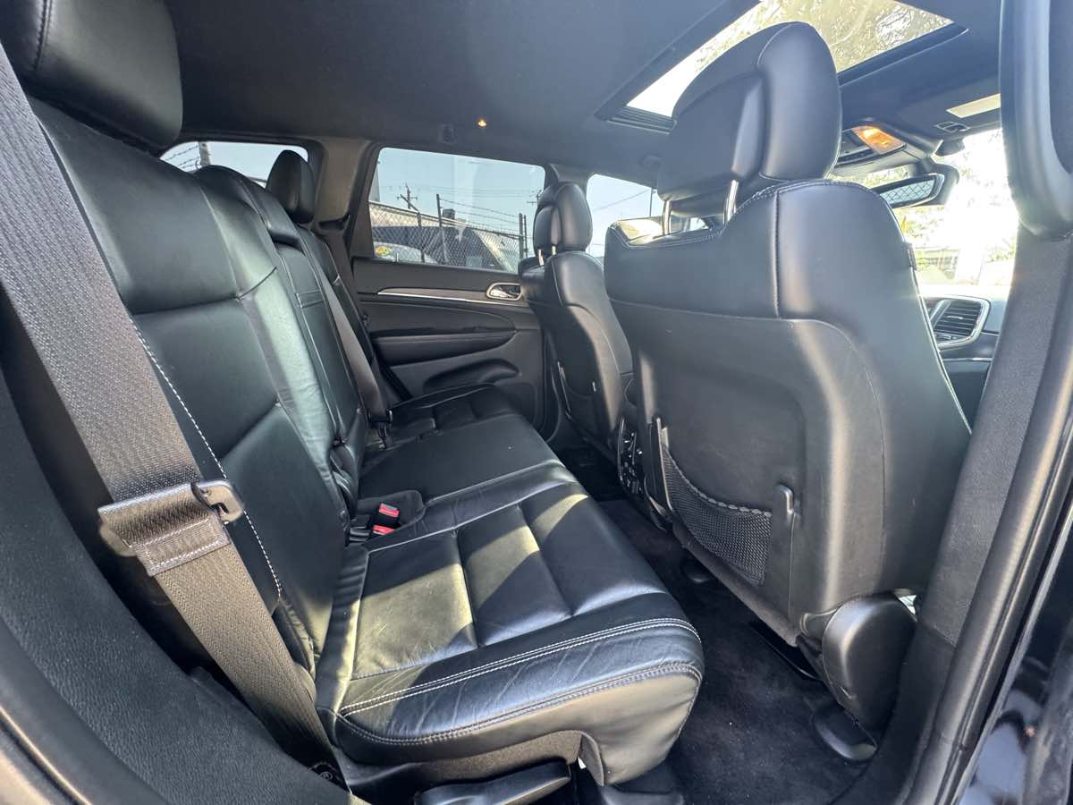 2017 Jeep Grand Cherokee Limited photo 27