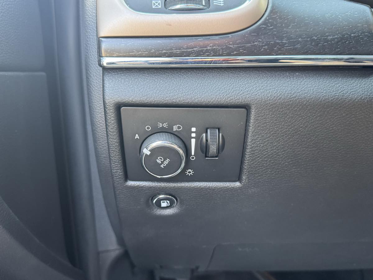 2017 Jeep Grand Cherokee Limited photo 28