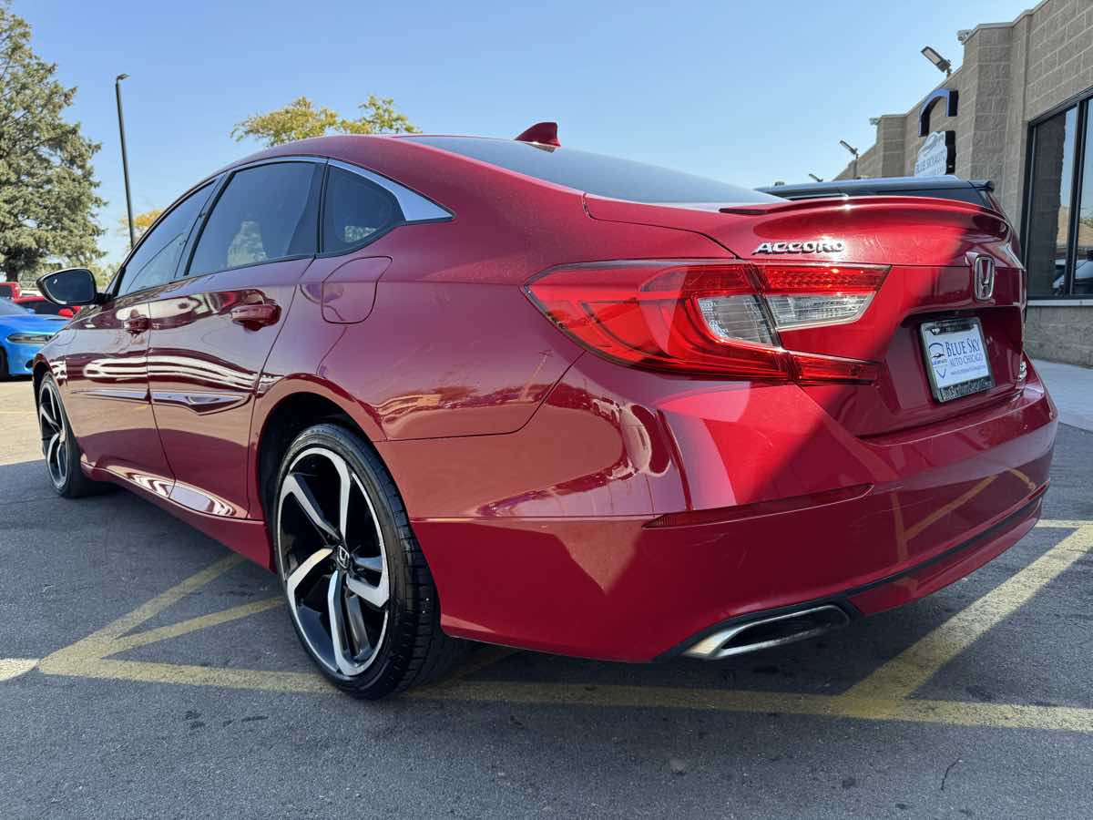 2018 Honda Accord Sport 2.0T photo 5