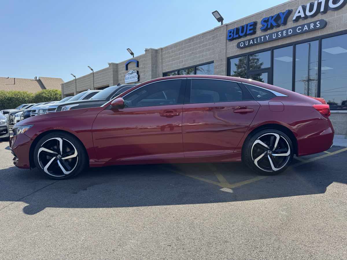 2018 Honda Accord Sport 2.0T photo 6