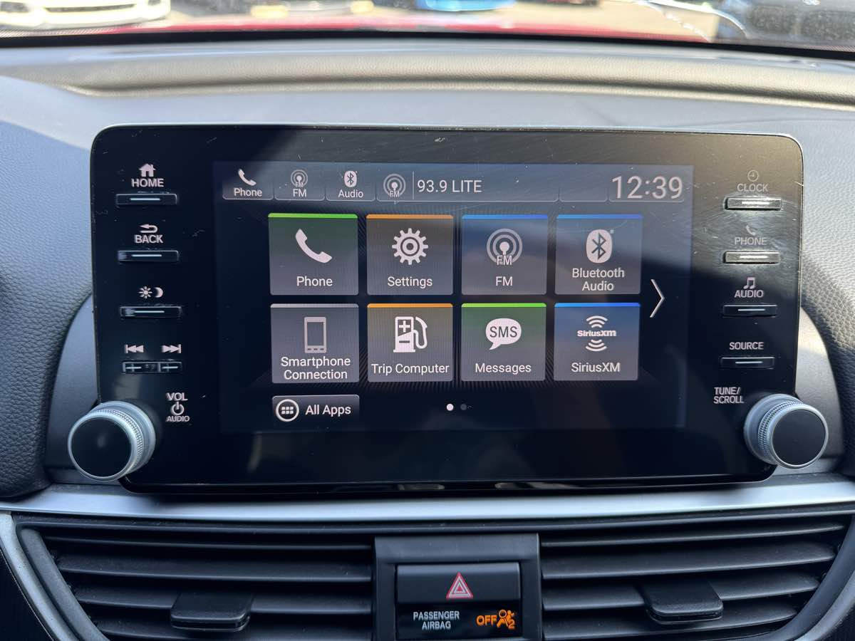 2018 Honda Accord Sport 2.0T photo 13
