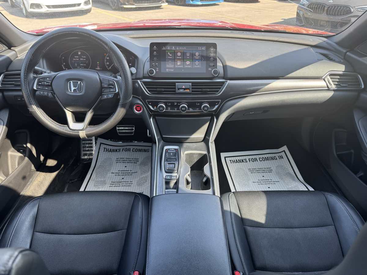 2018 Honda Accord Sport 2.0T photo 17