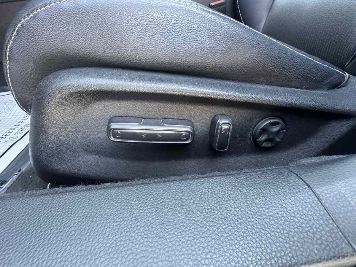 2018 Honda Accord Sport 2.0T photo 21
