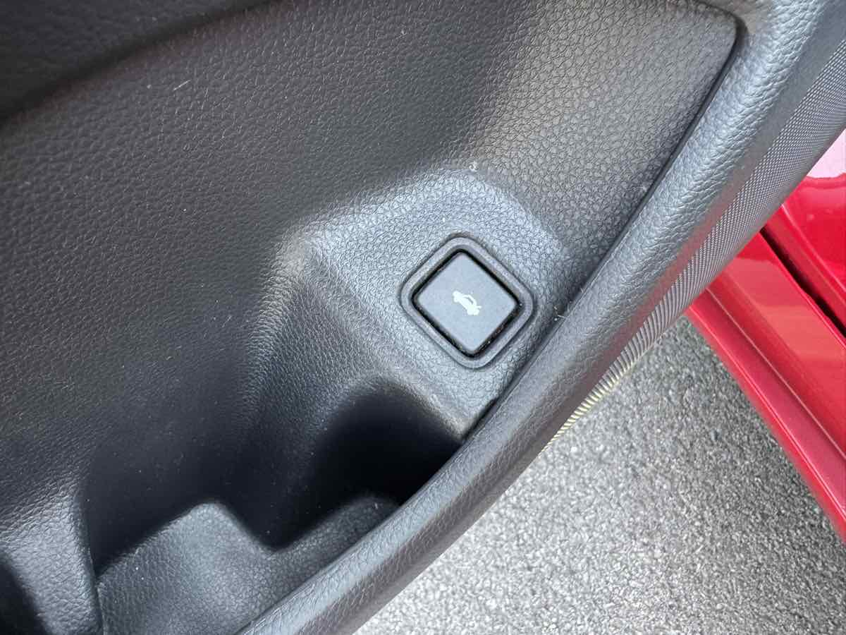 2018 Honda Accord Sport 2.0T photo 23