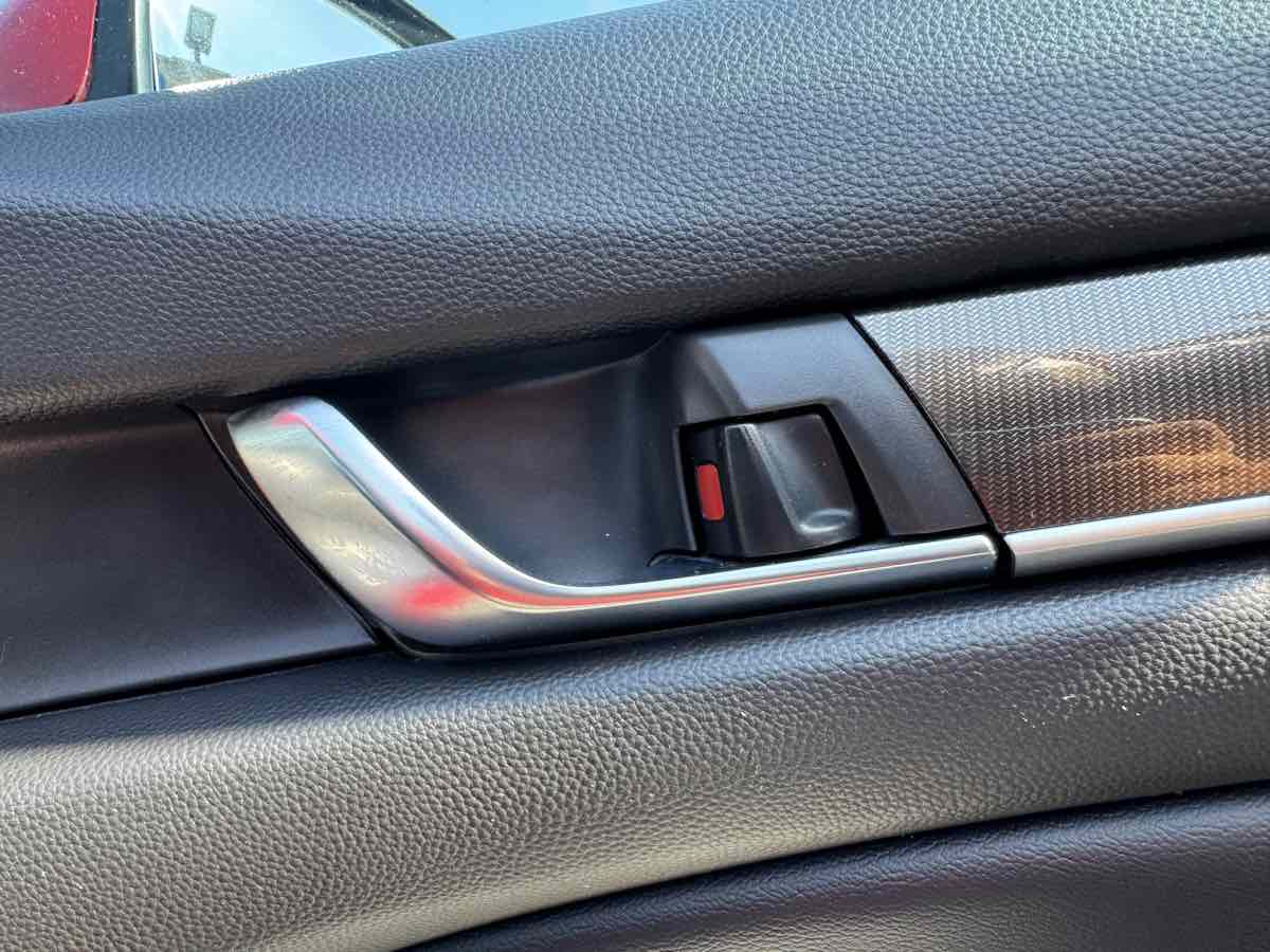 2018 Honda Accord Sport 2.0T photo 30