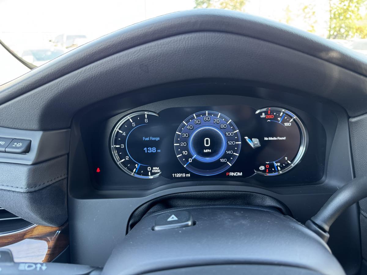 2016 Cadillac Escalade ESV Luxury photo 12