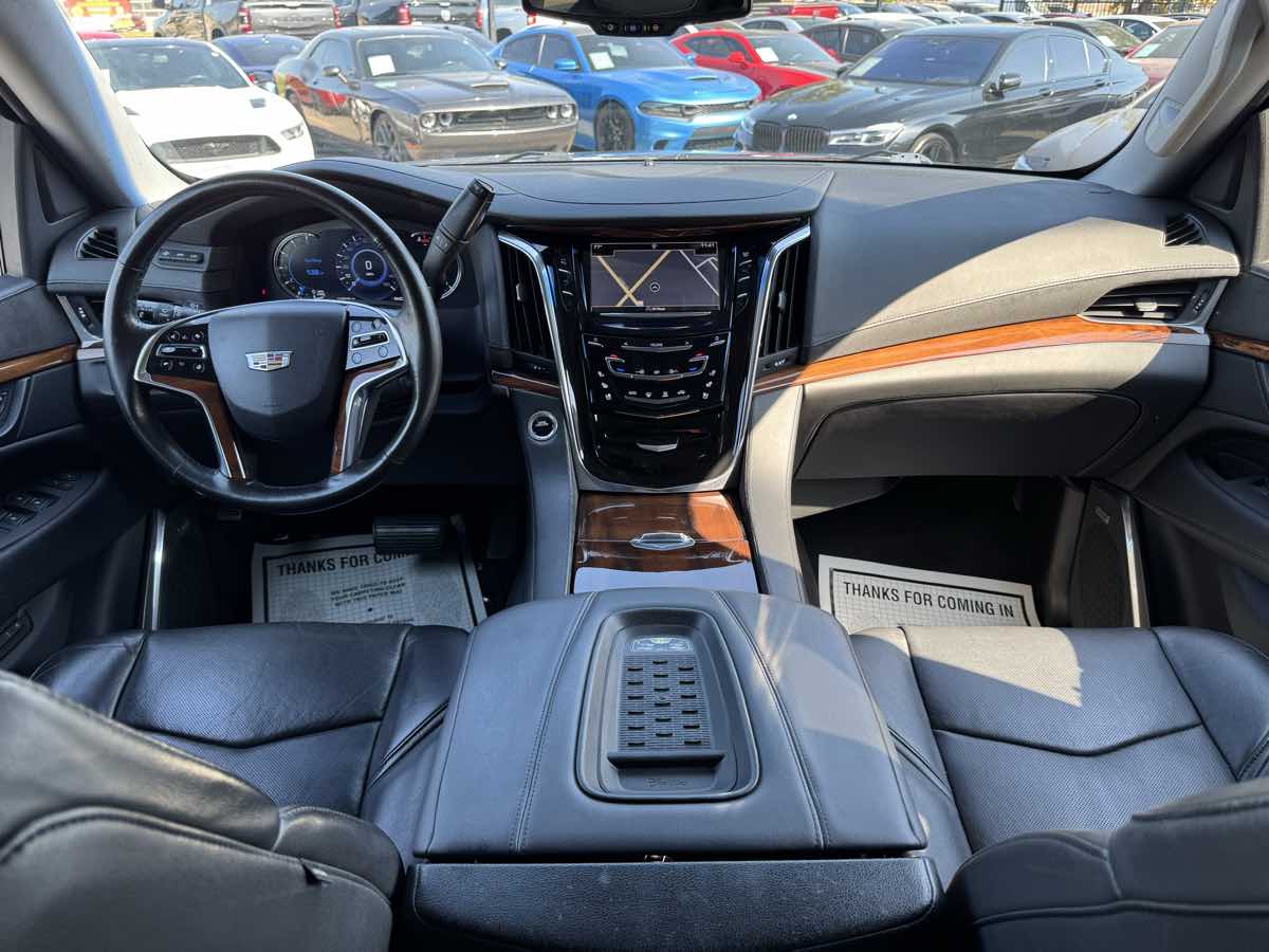 2016 Cadillac Escalade ESV Luxury photo 19