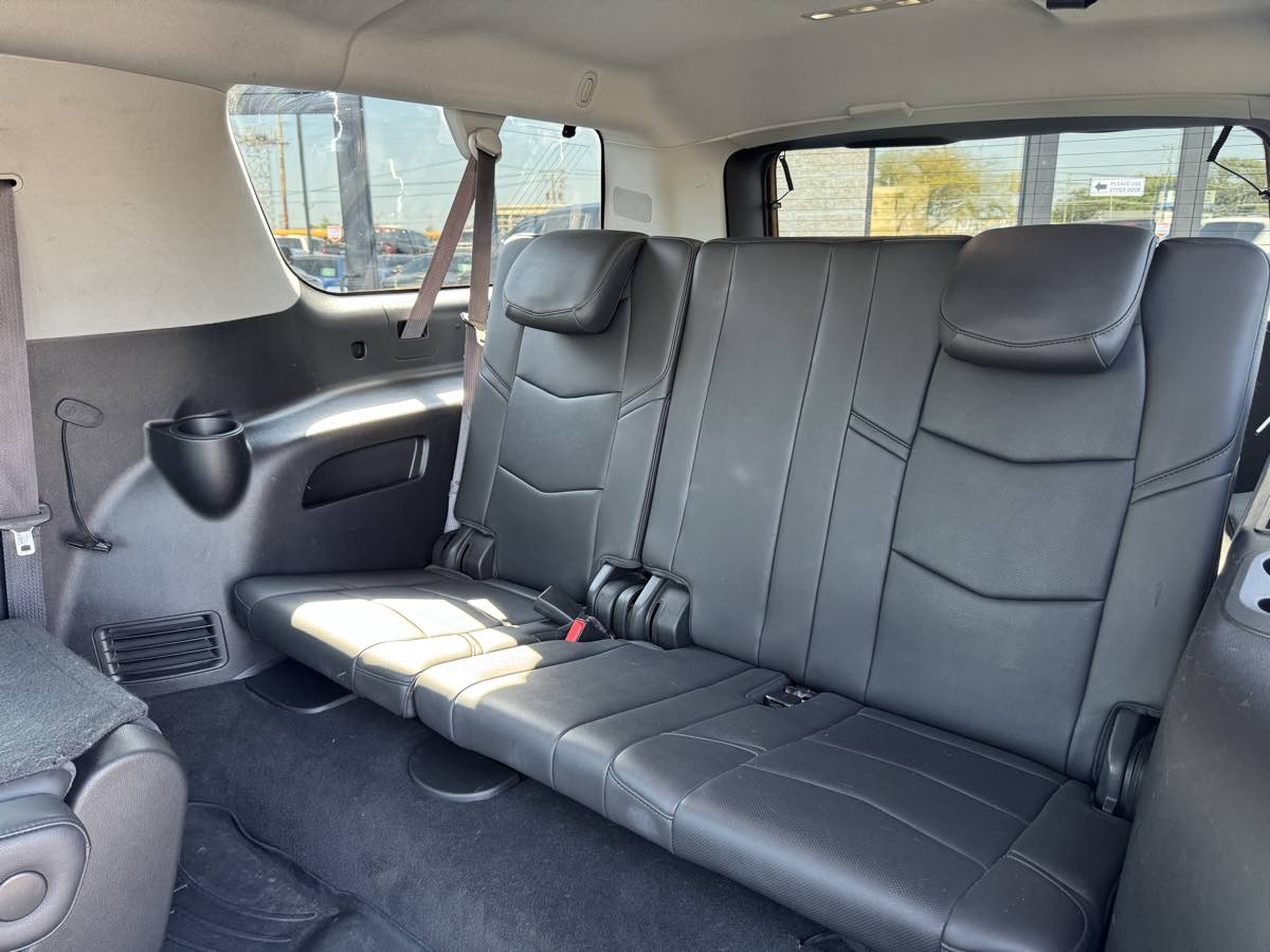 2016 Cadillac Escalade ESV Luxury photo 45