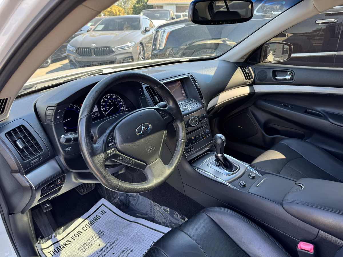 2013 Infiniti G37 Journey photo 11