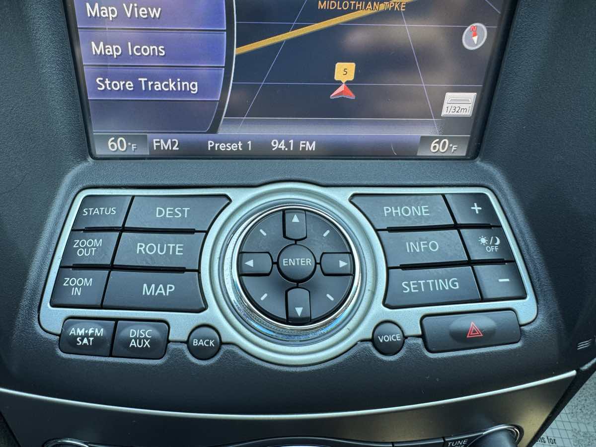 2013 Infiniti G37 Journey photo 19