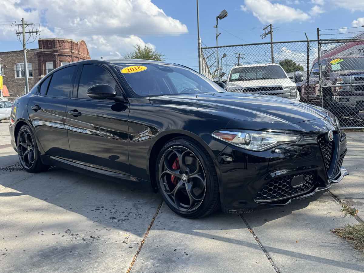 2018 Alfa Romeo Giulia Ti Sport photo 3