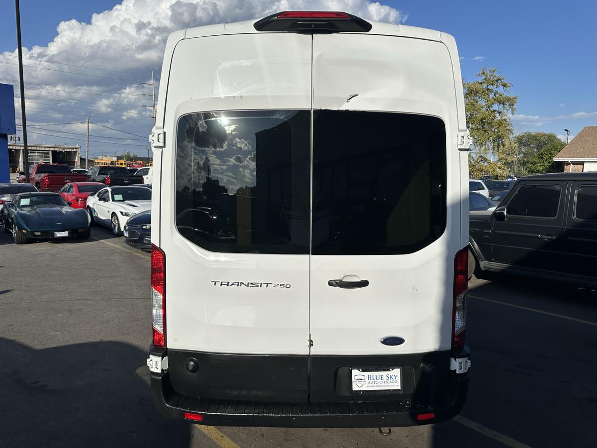 2020 Ford Transit Cargo Van photo 3