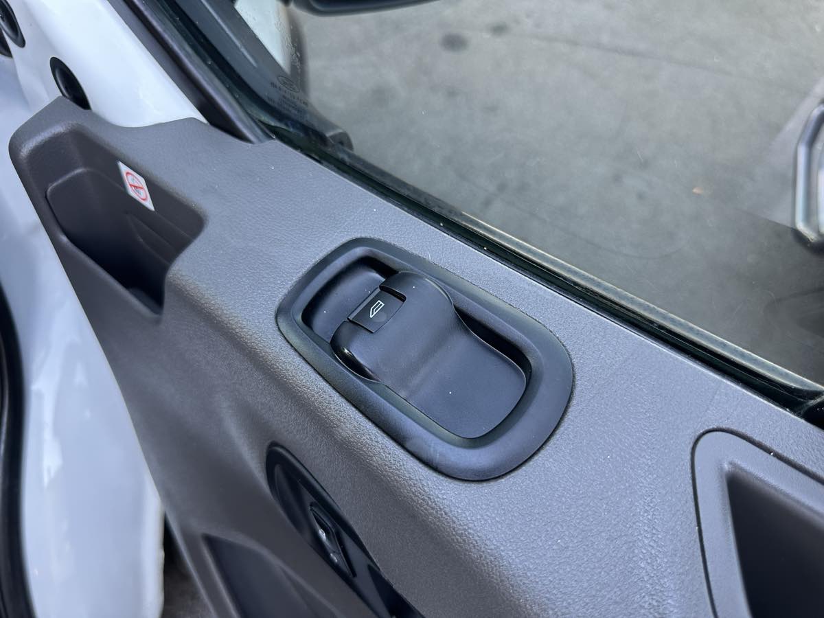 2020 Ford Transit Cargo Van photo 26