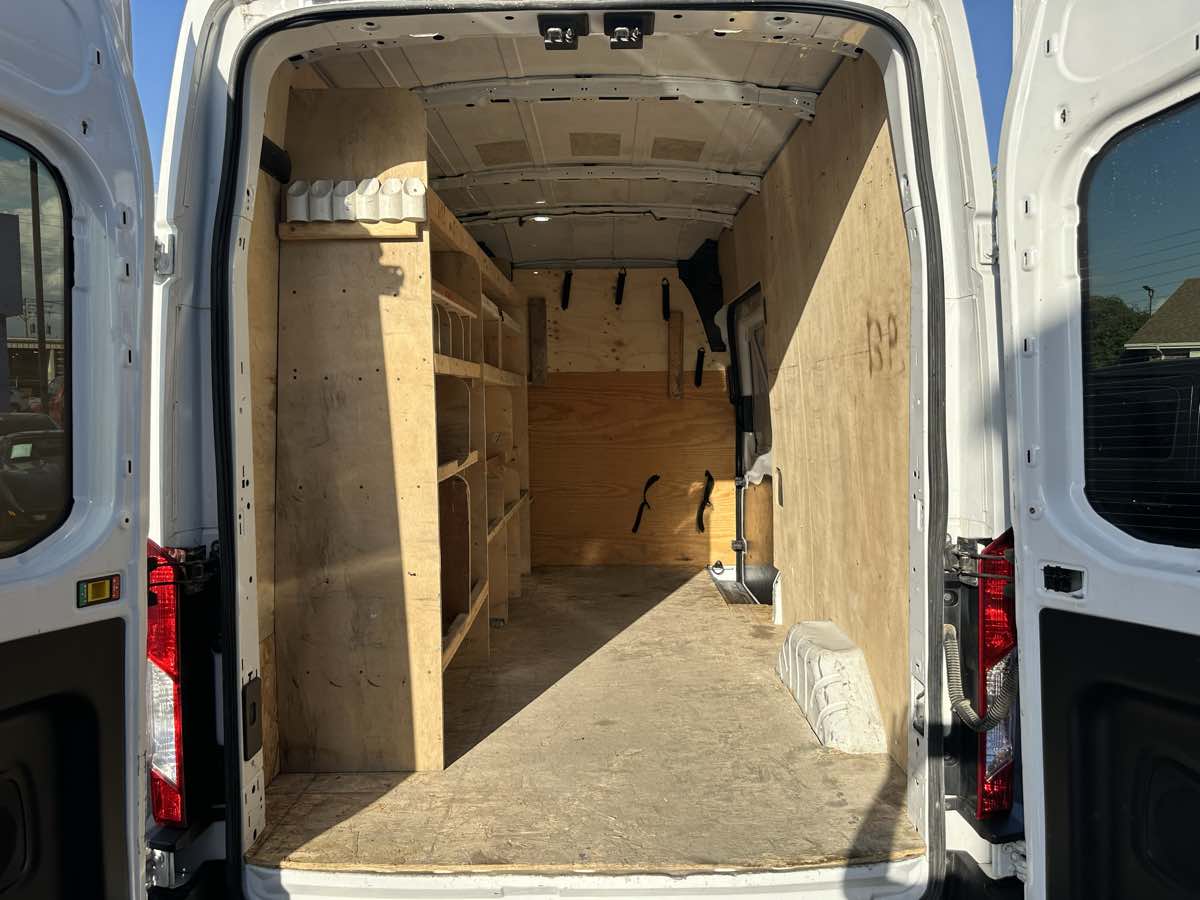 2020 Ford Transit Cargo Van photo 31
