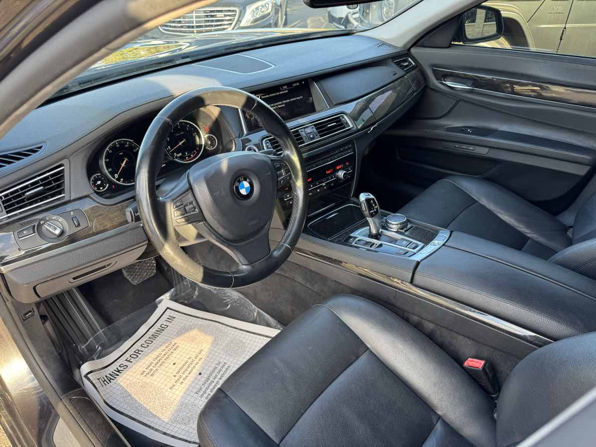 2015 Bmw 740Li 7-Series photo 11