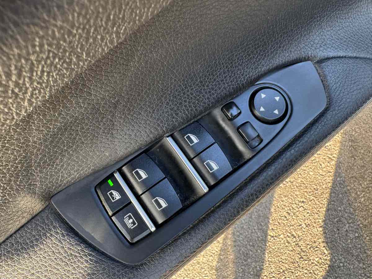 2015 Bmw 740Li 7-Series photo 23