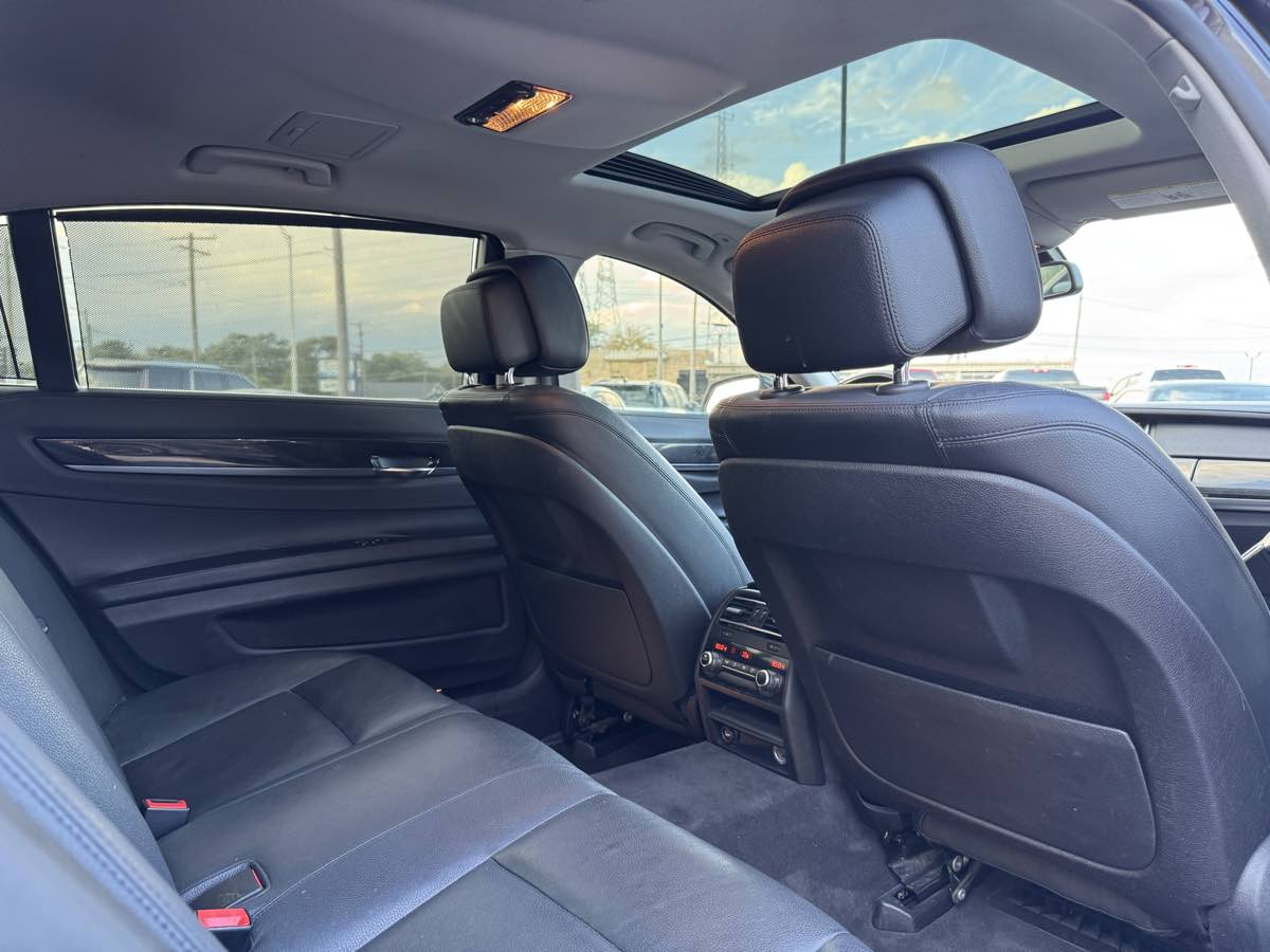 2015 Bmw 740Li 7-Series photo 29