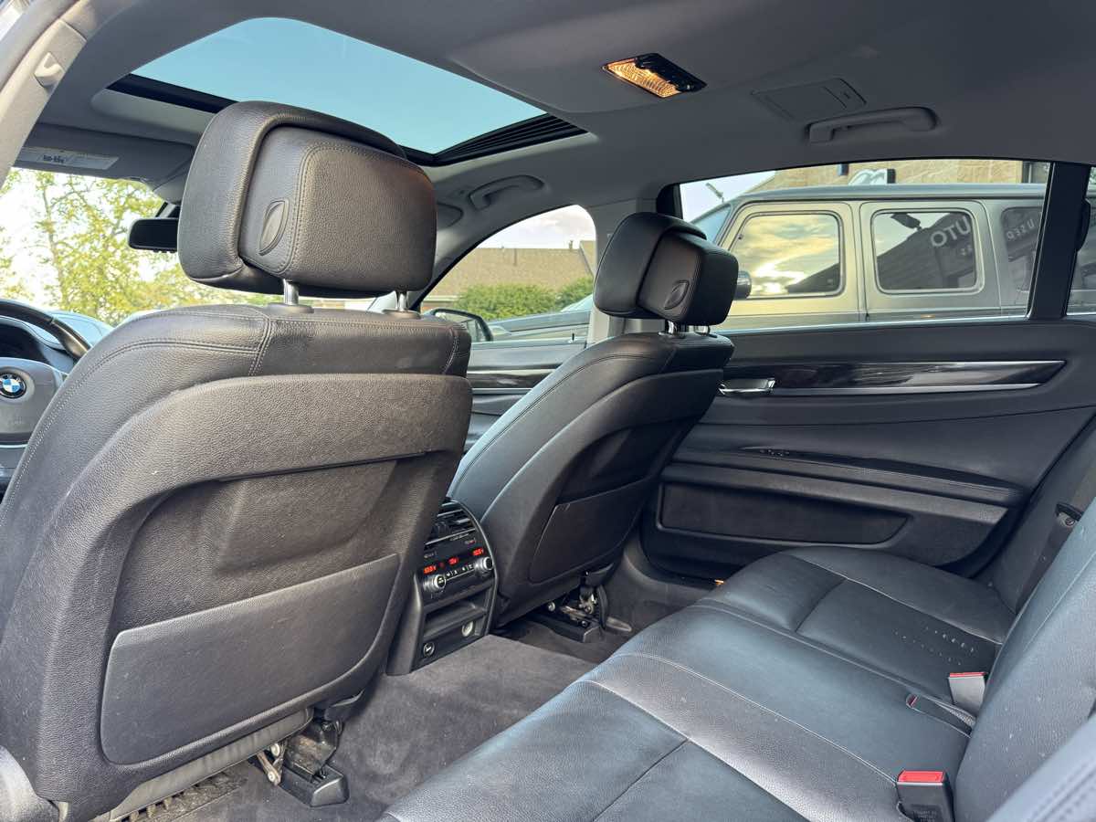 2015 Bmw 740Li 7-Series photo 34