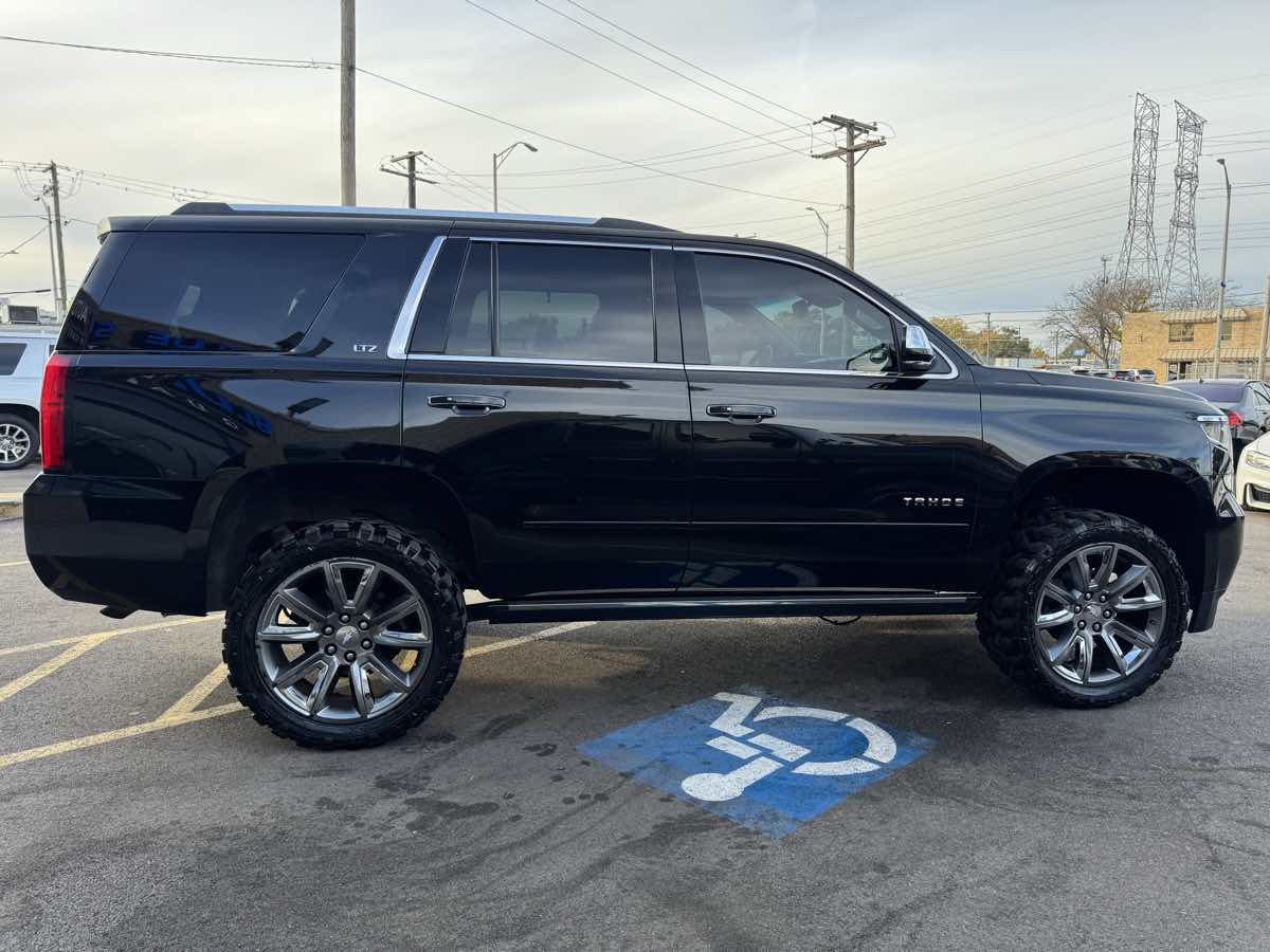 2015 Chevrolet Tahoe LTZ photo 4