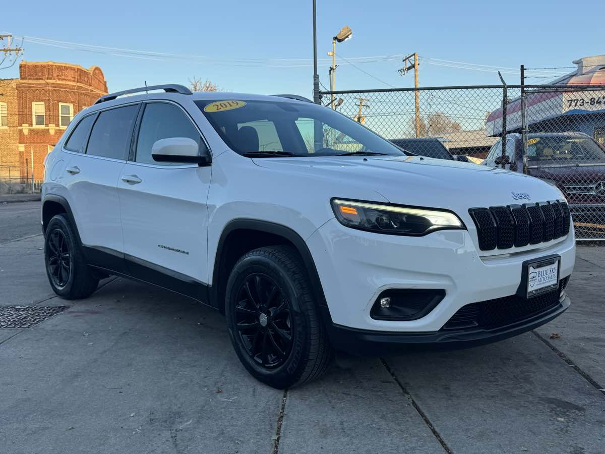 2019 Jeep Cherokee Latitude photo 3