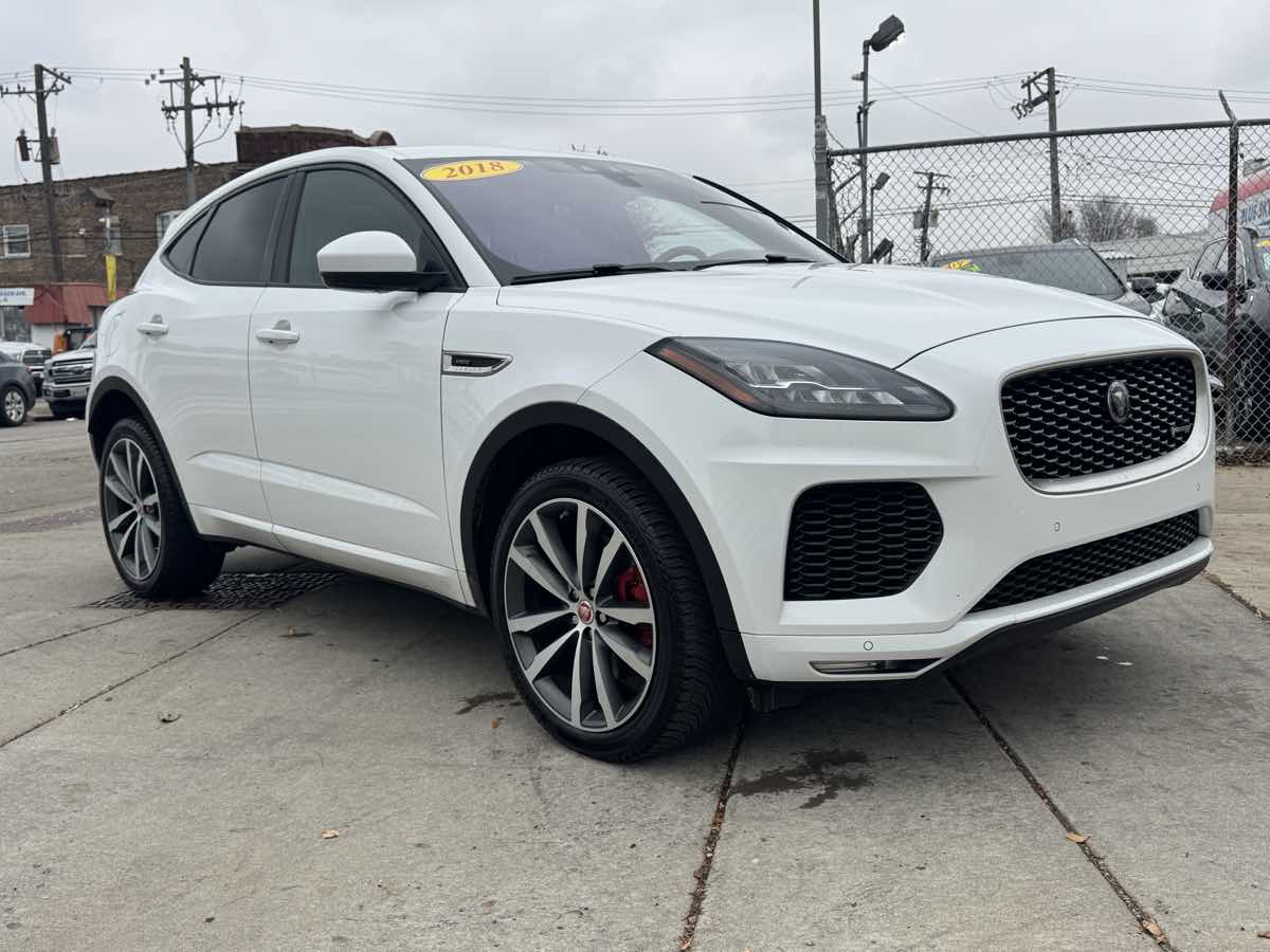 2018 Jaguar E-PACE R-Dynamic HSE photo 3